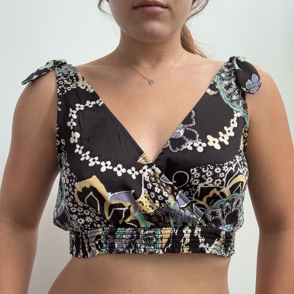 Free People INTIMATELY Women's Weekend In Montauk Floral Cropped Top Sz S Black